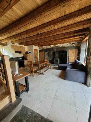 Alleuze House | Maison à la campagne 4 à 9 personne