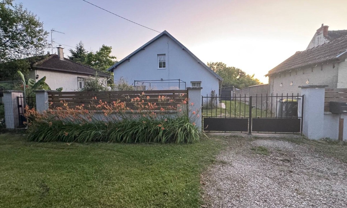 Champvans House | Maison 110 m2 - 3 ch 7 couchages proche 7min Dole-Choisey-Authume