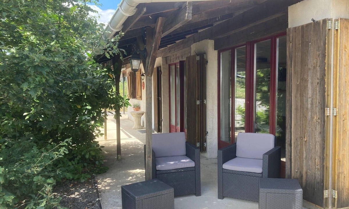 Lanty House | Maison au Calme Avec une Belle Vue, Plan D'eau et Sentiers de Rando à Proximité