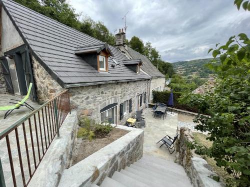 Laveissiere House | Maison au coeur des Volcans