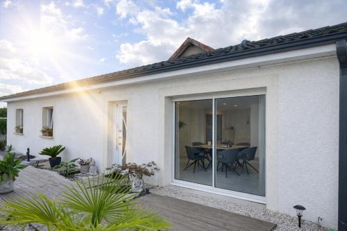 Golbey House | Maison avec piscine