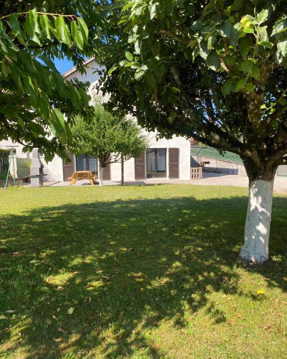 Raddon-et-Chapendu House | Maison chaleureuse au cœur du village Raddon