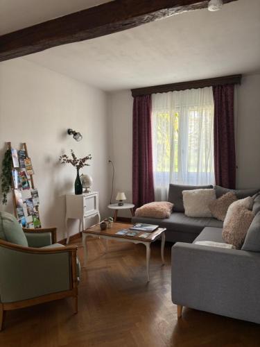Lanans House | Maison chaleureuse de village - location logement entier