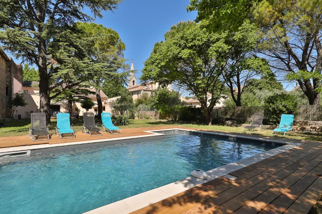 Sainte-Cecile-les-Vignes Bed & Breakfast | Maison d'hôtes 1800