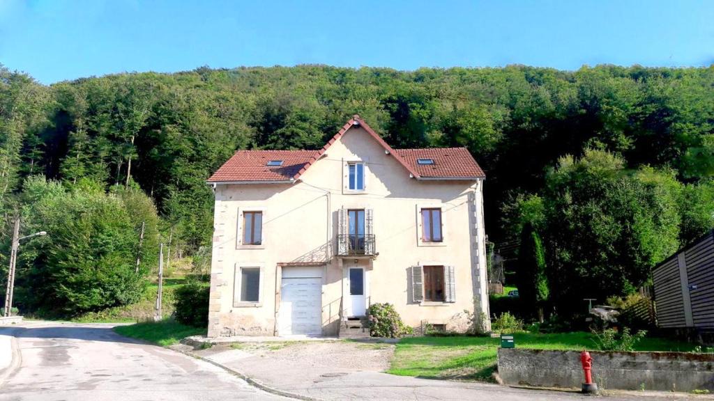 Le Val-d'Ajol House | Maison de 2 chambres avec jardin amenage et wifi a Le Val d'Ajol