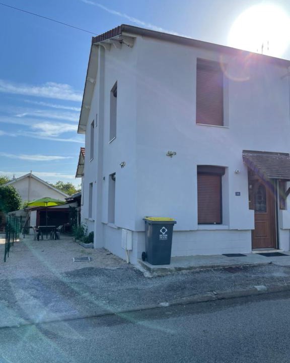 Champvans Apartment | Maison de campagne