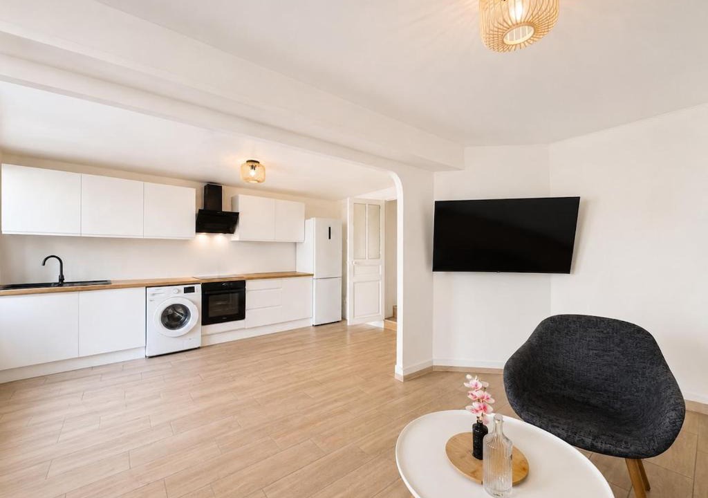 Arcy-sur-Cure House | Maison de charme au pied de la cure d'Arcy