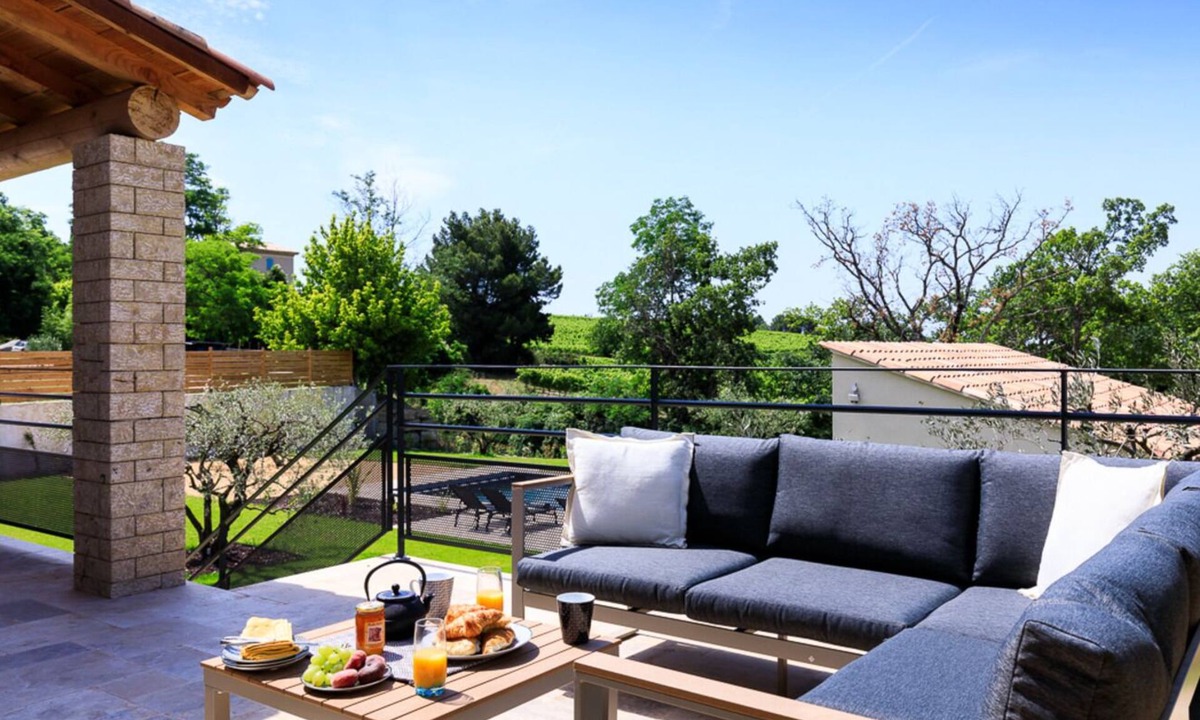 Villedieu Villa | Maison de Villedieu - Two Bedroom Villa, Sleeps 4
