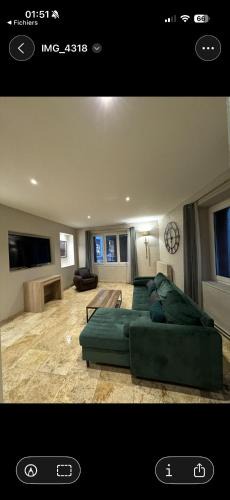 Saint-Paul-Trois-Chateaux House | Maison ou chambres a louer place de L'Esplan