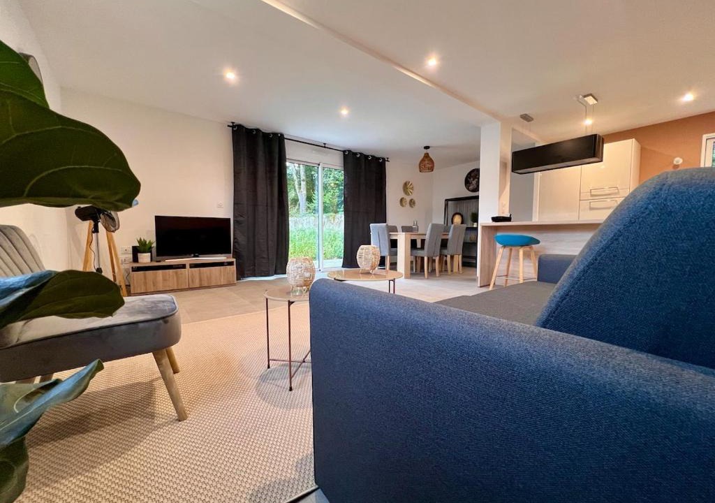 Saint-Jean-Baptiste Villa | Maison Neuve 9 personnes Terrasse & Garage Privé