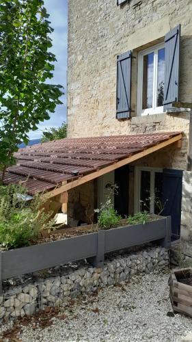 Crotenay House | Maison rénové en pierre