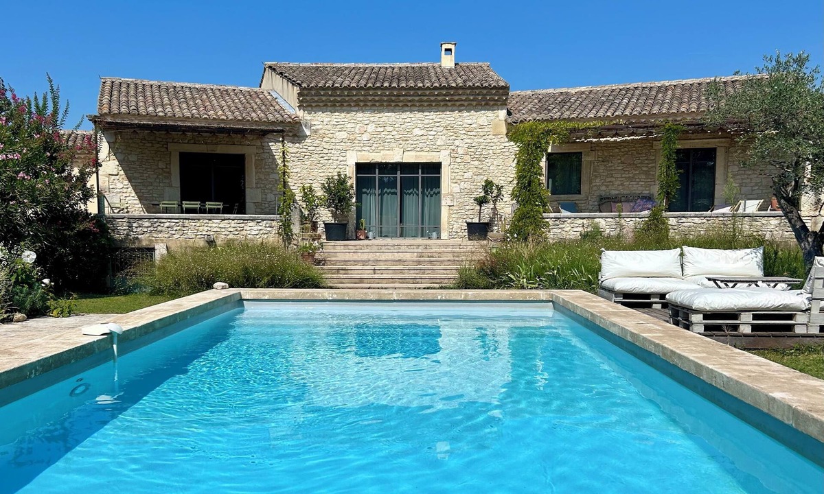Solerieux House | Mas Bohème with heated pool in Drôme provençale