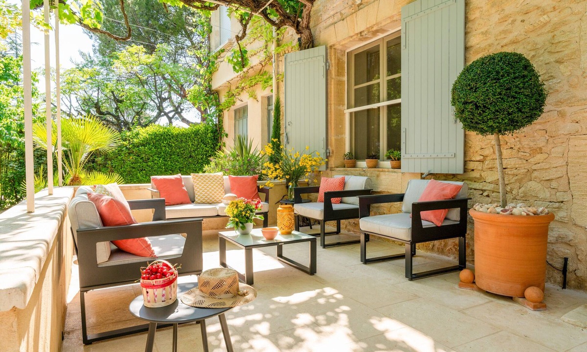 Crillon-le-Brave House | Mas de Vacances 'Fanny' with Mountain View, Wi-Fi, and Air Conditioning