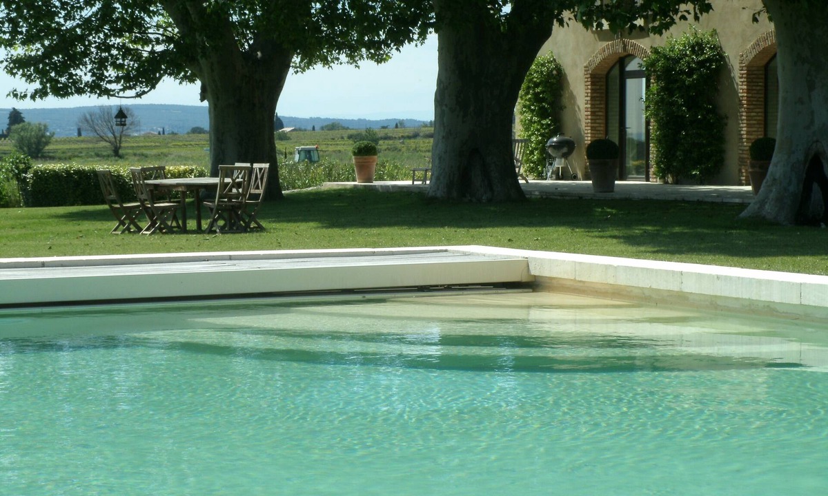 Cairanne House | Mas des Akènes (2 gites for 2 people, children not admitted)