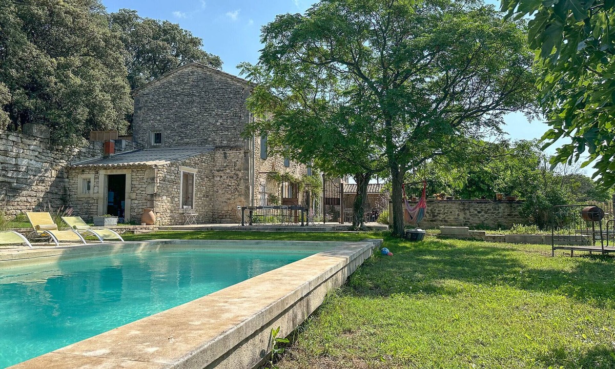 Clansayes Ski Chalet | Mas des Carrières – Provençal Holiday Home with Pool & Large Garden – Clansayes