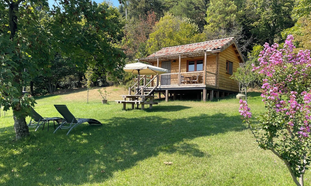 Charmes-sur-l'Herbasse Ski Chalet | Mas des Poutres - Tinyhouse 4* with air conditioning