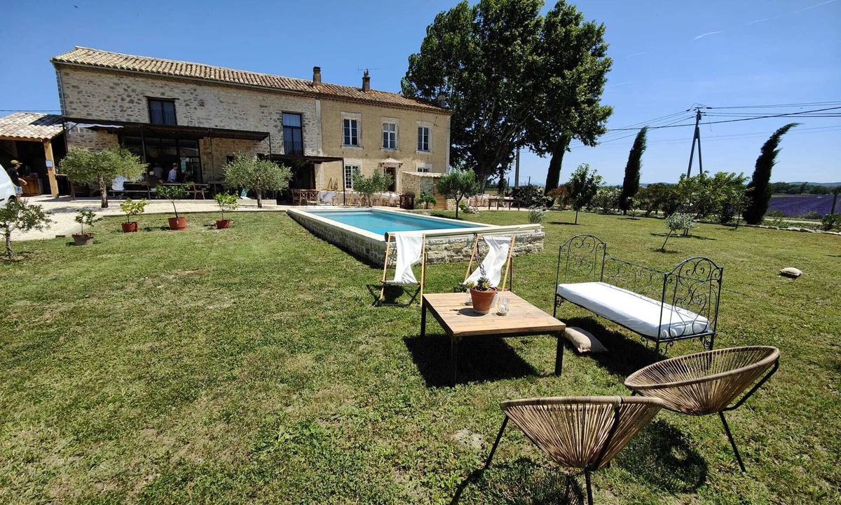 Lamotte-du-Rhone House | Mas Provençal Avec Piscine 8p + 1 Bébé