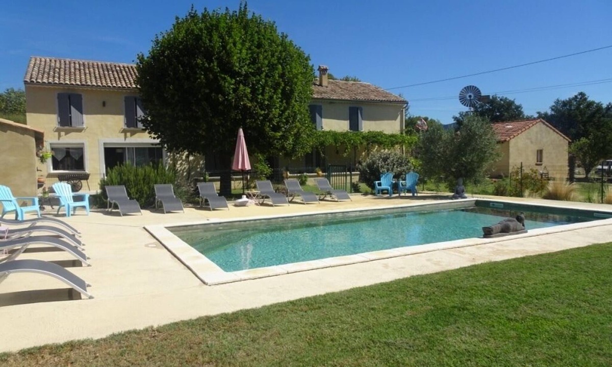 Puymeras House | Mas Provençal with view on the Giant of Provence