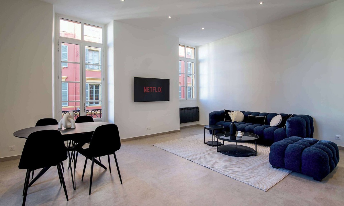 Jean-Medecin Apartment | Massena Infinity