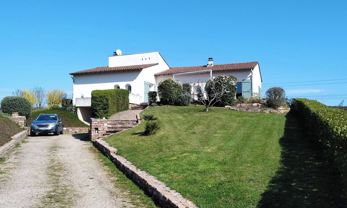 Julienas House | Mediterranean in Beaujolais