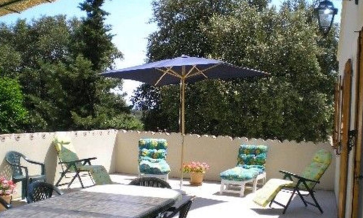 Le Barroux House | mit Pool am Fuße des Mt Ventoux by Interhome