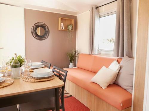 Saint-Maurice-d'Ibie Other | Mobil home 6 pers avec terrasse, 3 chambres - API-1-52-651