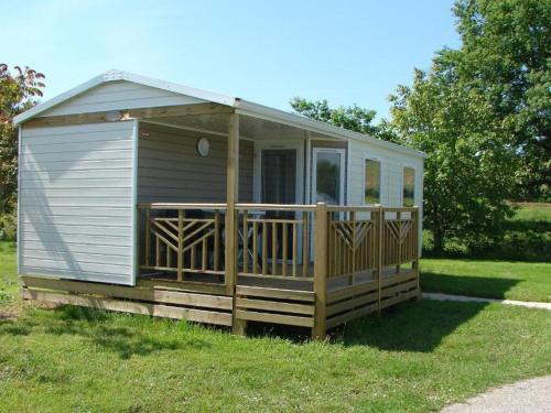 Saint-Boil Other | Mobil-home confortable avec terrasse pour 4 personnes - API-1-52-1059