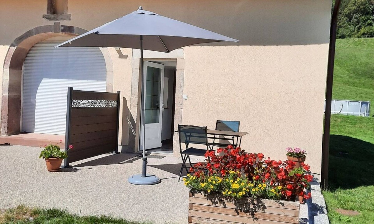 Rupt-sur-Moselle Apartment | Mountain Retreat: Cozy 2-Person Cottage with Terrace & Barbecue, near Hiking Trails and Alsace