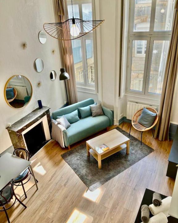 Besancon Old Town Apartment | - N26- Studio calme et lumineux cœur de ville