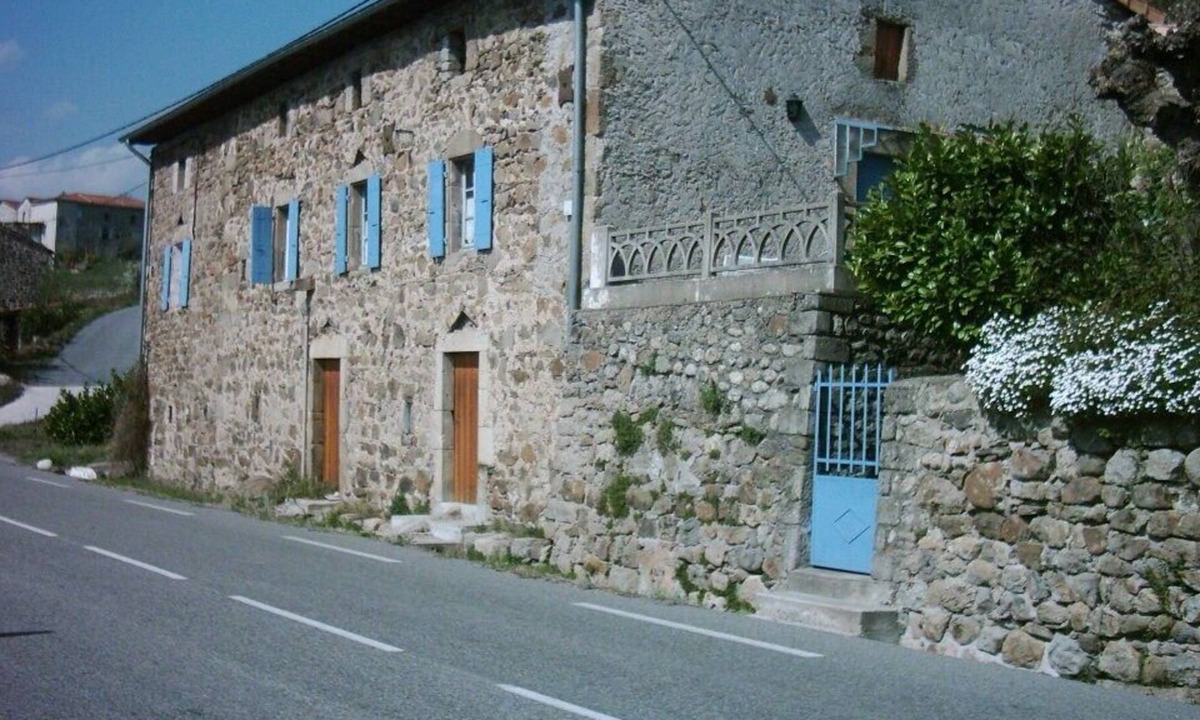 Prades House | Natural stone house close to 'Ardéche' (3 km away), pets allowed