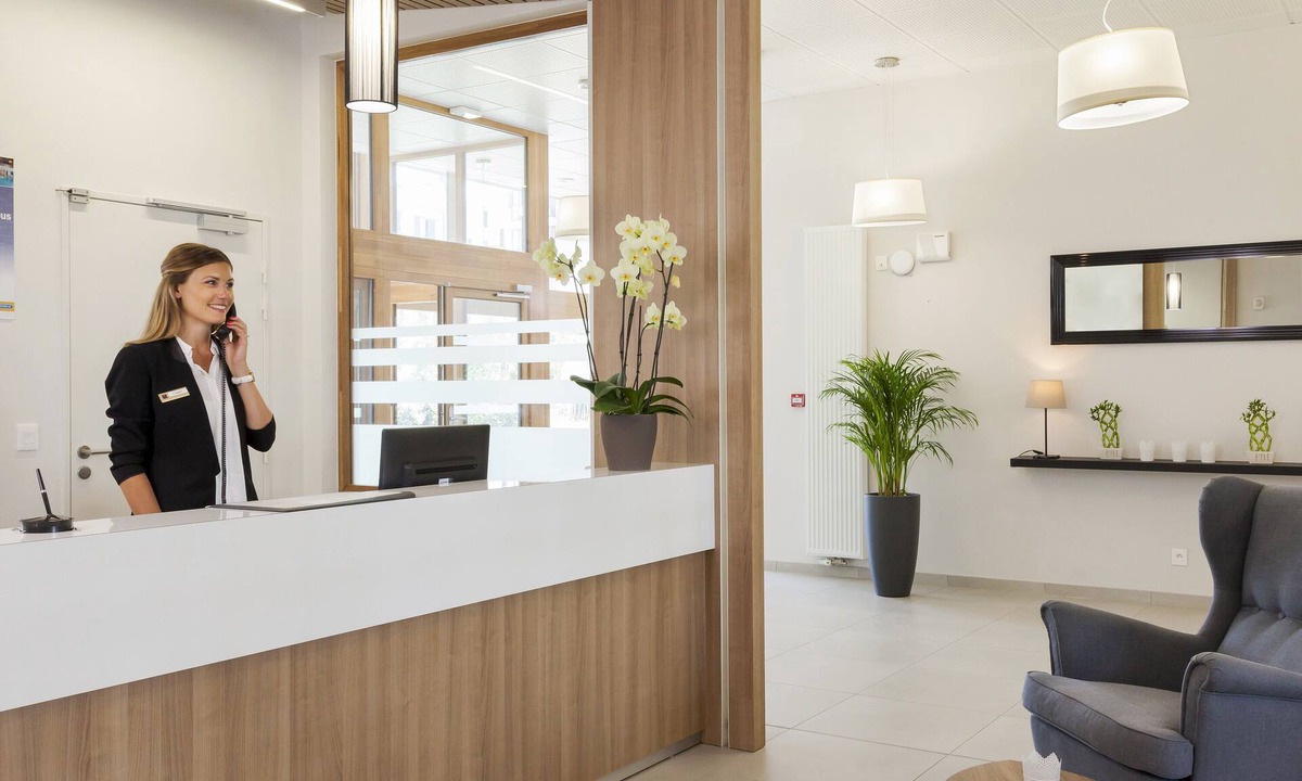 Annemasse Hotel | Nehô Suites Porte de Genève - Gare Annemasse