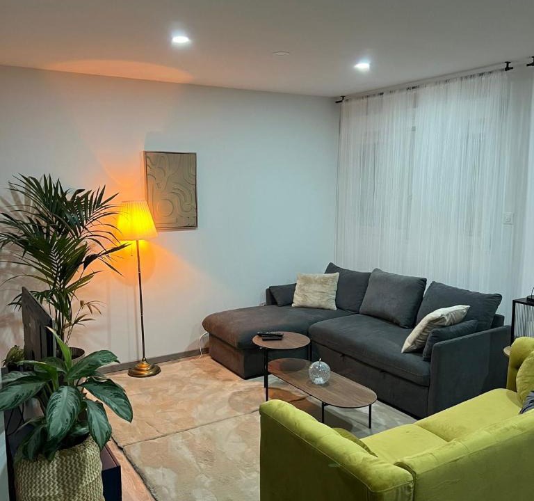 Ep 25 - Saint-Pierre Apartment | Nest & Gather - appartement T4 tout confort