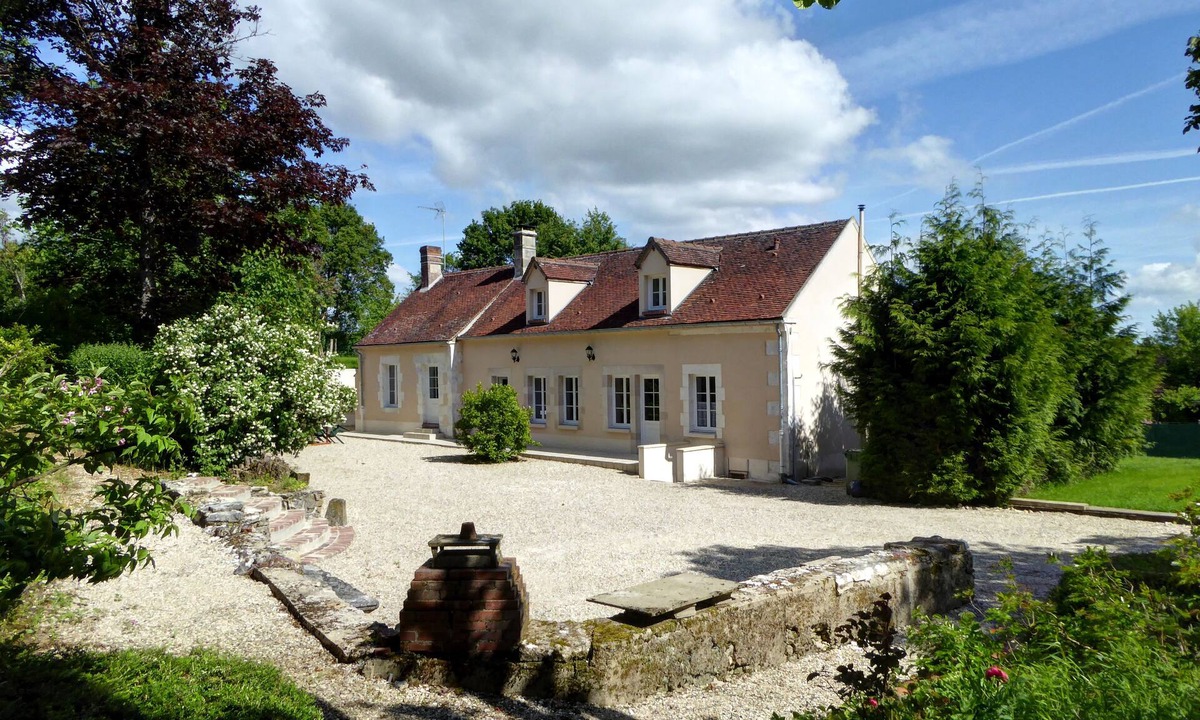 Merry-Sec House | New Superb Burgundy farmhouse