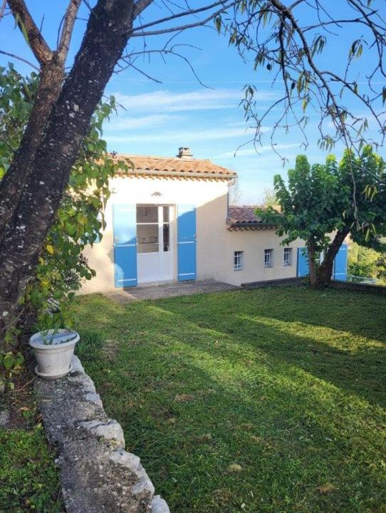 Veyras Apartment | Nid douillet - LES FARGETTES - superbe vue - charmante petite maison avec jardin - 2 pièces à Privas