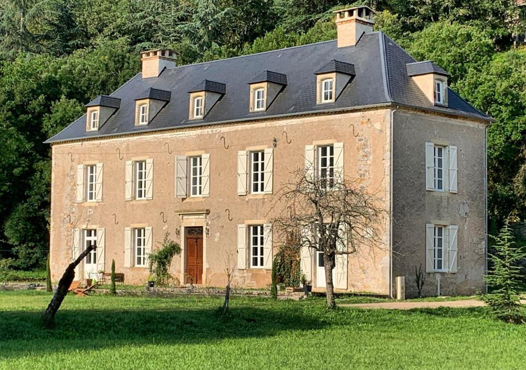 Cenevieres Bed & Breakfast | NOUBAR