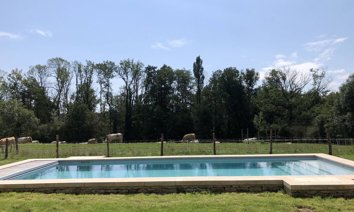 Morizecourt House | Old converted wine press, swimming pool, bucolic, ideal for 2 families