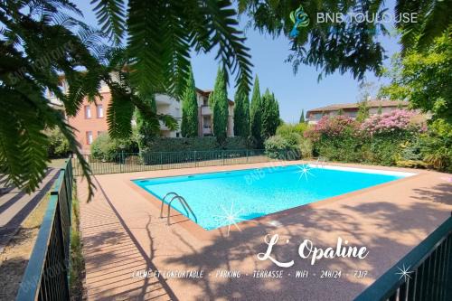 Lalande-Grand Selve Apartment | ORBIS - "L'Opaline" - Studio calme dans une belle résidence avec piscine - Parking - WiFi