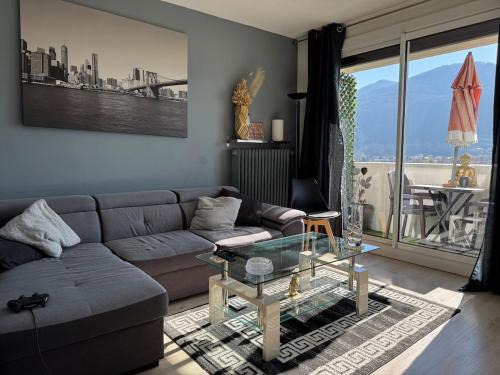 Saint-Martin-d'Heres Apartment | Panoramic top floor - Mountain view - 6 people 2 chambres