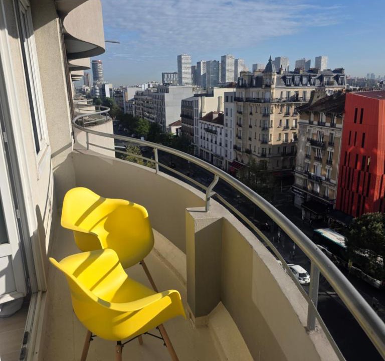 Le Kremlin-Bicetre Apartment | Paris vous aime