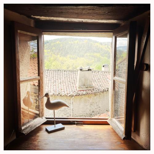 Saint-Arcons-d'Allier Bed & Breakfast | Pause bien-être & nature dans la chambre du moine