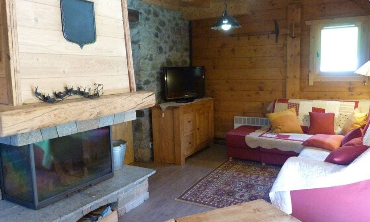 Beaufort Ski Chalet | Peaceful chalet - 8 guests - near slopes