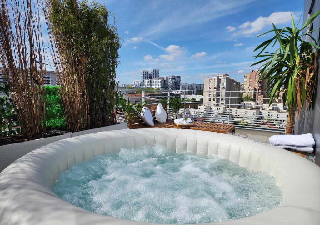 Bagneux Apartment | Penthouse 166 m2- Terrasse & Parking - Paris Sud - Orly - Parc Expo