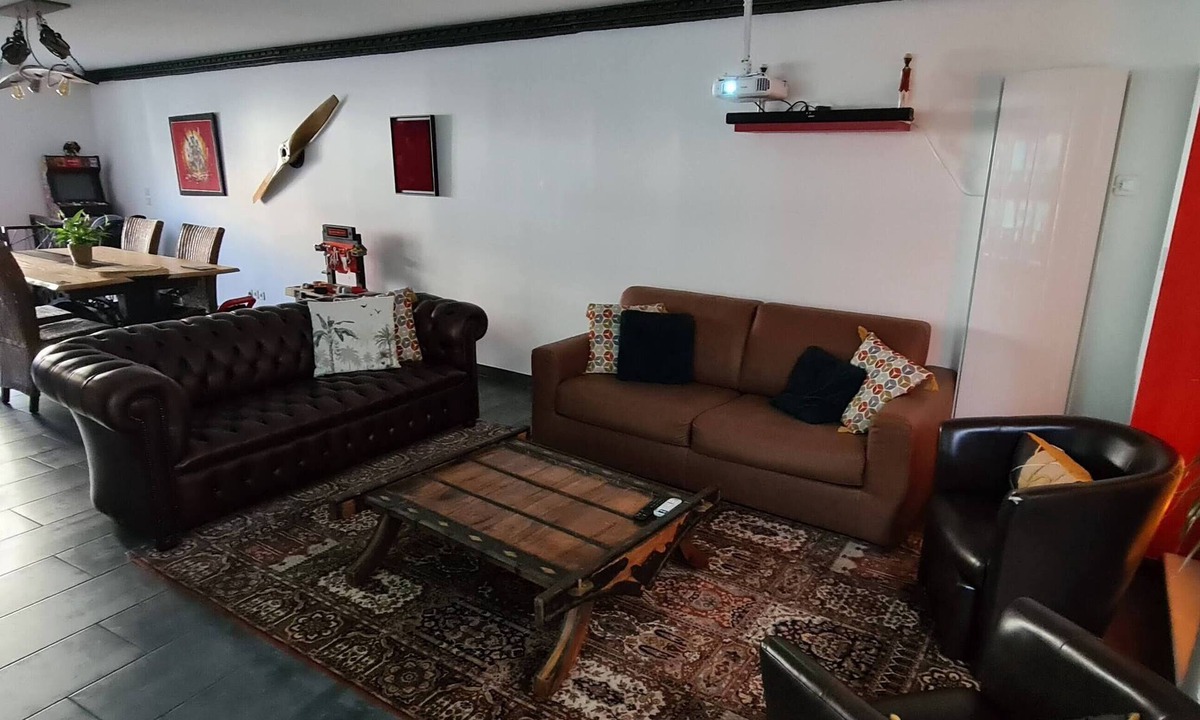 Paroisse Notre-Dame Apartment | Premium industrial-style apartment in the heart of Dole