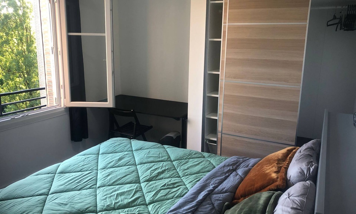 Champrosay Bed & Breakfast | Private room 2 minutes from the RER D – 35 minutes to Paris – near Orly