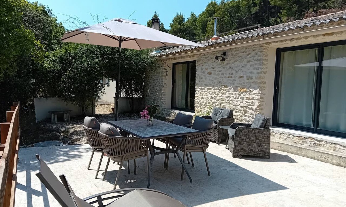 La Roque-sur-Pernes Cottage | Quiet cottage in the countryside facing Mont Ventoux