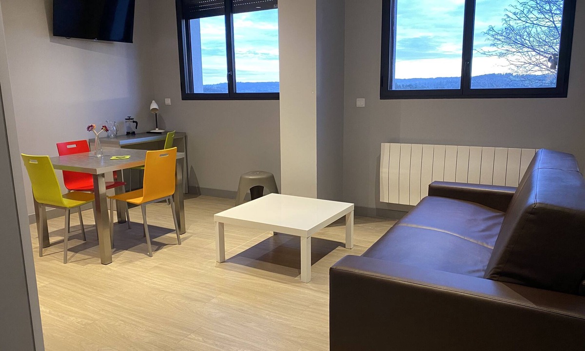Alleuze Apartment | Résidence Apparten Ville Appartement 4 Personnes