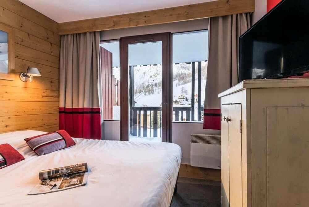 Val-d'Isere Apartment | Résidence Pierre & Vacances Les Balcons de Bellevarde **** - 3-room apartment 6/7 people Superior