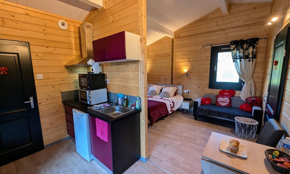 Fougerolles Cottage | Relaxing chalet with spa and sauna near 1000 Ponds