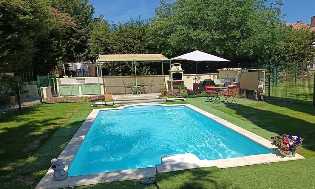 Aubignan House | Renovated 90 m² gîte - Swimming pool - Ventoux & view of Dentelles Montmirail - Air conditioning
