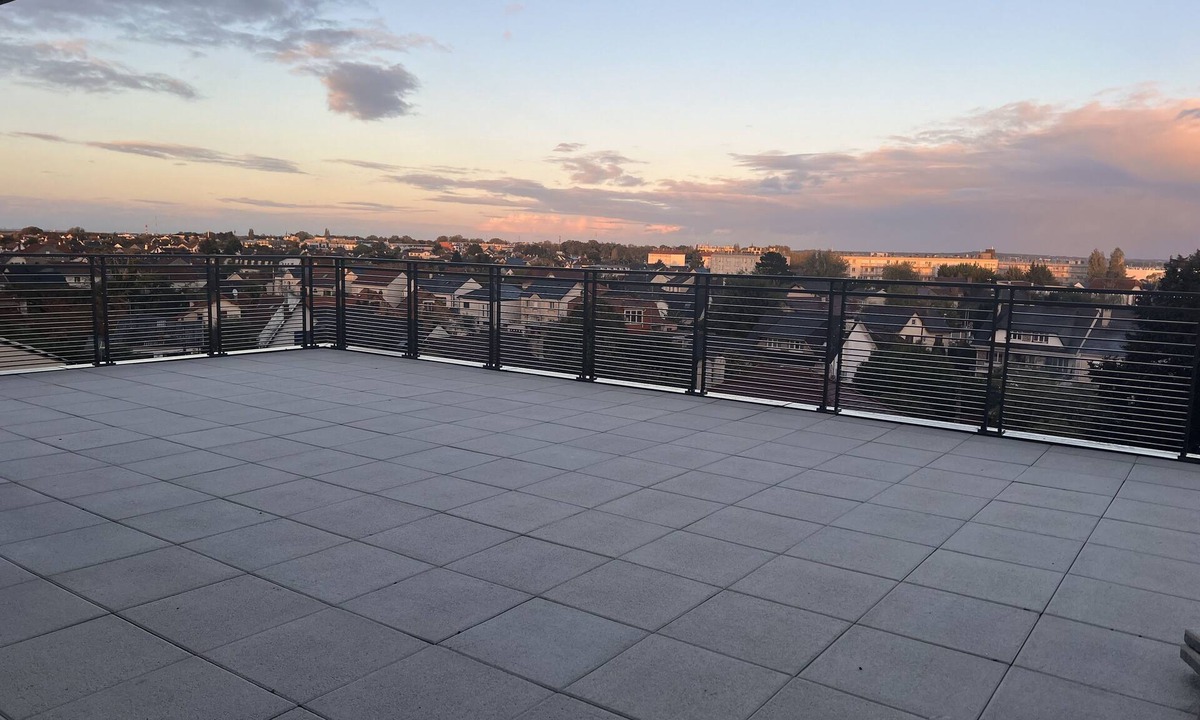 Plateau — Pyramide Apartment | residence AZUR